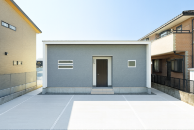 光と動線が整う、24坪のシンプル平屋